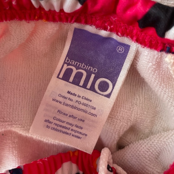 Bambino Mio puffin swim diaper (size 21-27 lbs) - Picture 2 of 4